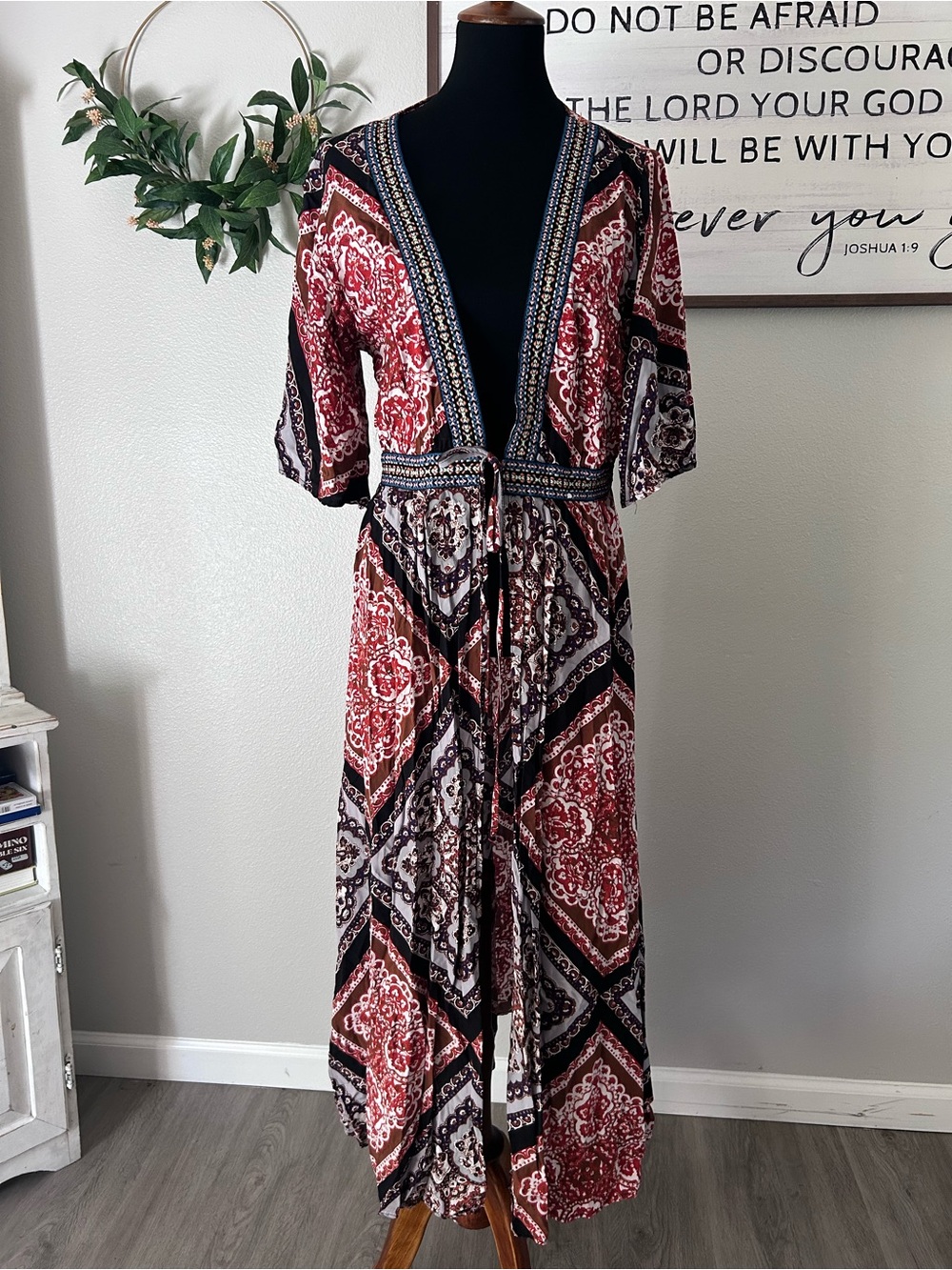 Earthbound Bohemian Red & Black Patterned V-Neck Maxi kimono